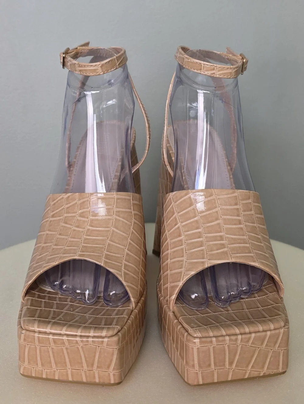 Forever 21 Neutral Tan Faux Croc Platform Triangle Block Flare Heels 7.5, EUC!